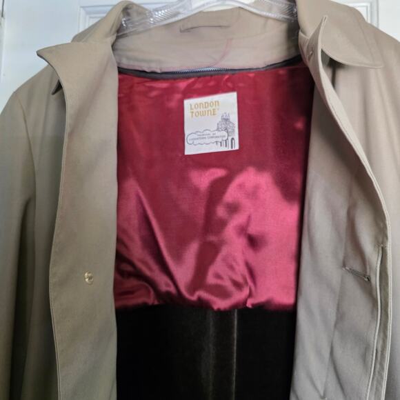 VINTAGE London Towne Brown Long Coat, Mens, 46 Long - Picture 10 of 12